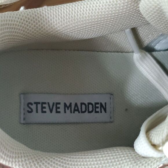 Steve Madden Madrid Metallic Gold Sneakers Gum Sole Size 5.5 - Picture 2 of 11